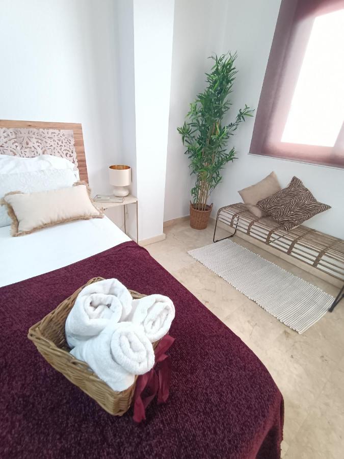 Compas Suites Малага Екстериор снимка