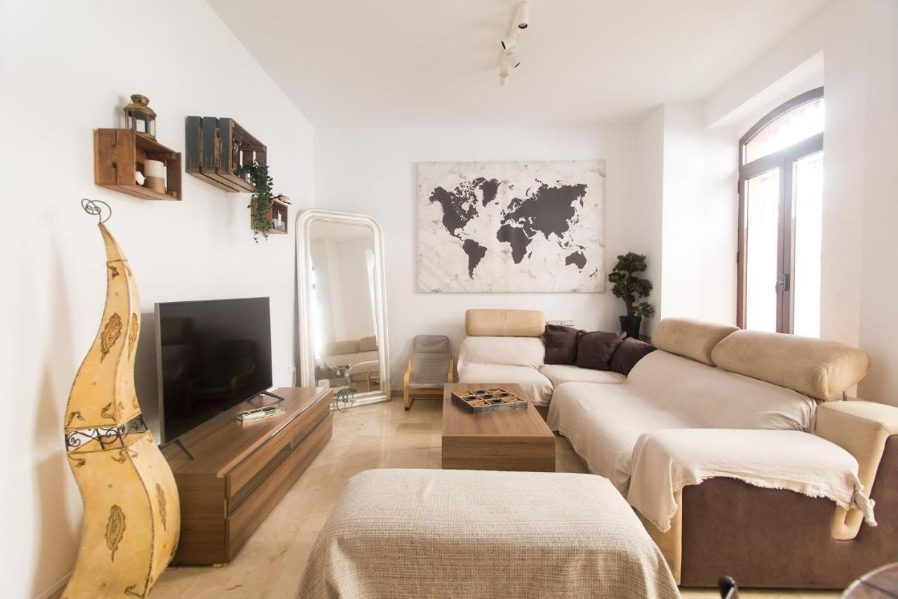 Compas Suites Малага Екстериор снимка