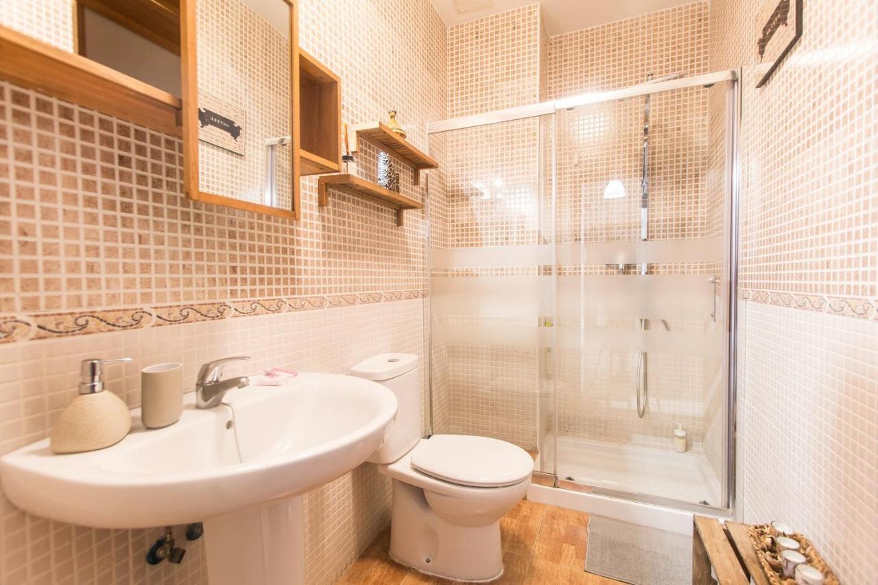 Compas Suites Малага Екстериор снимка